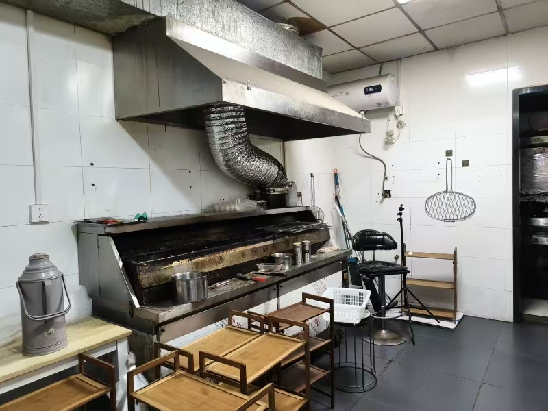 好运转（飞翔干锅虾餐饮店）海宁袁花蜜雪冰城旁餐饮店转让