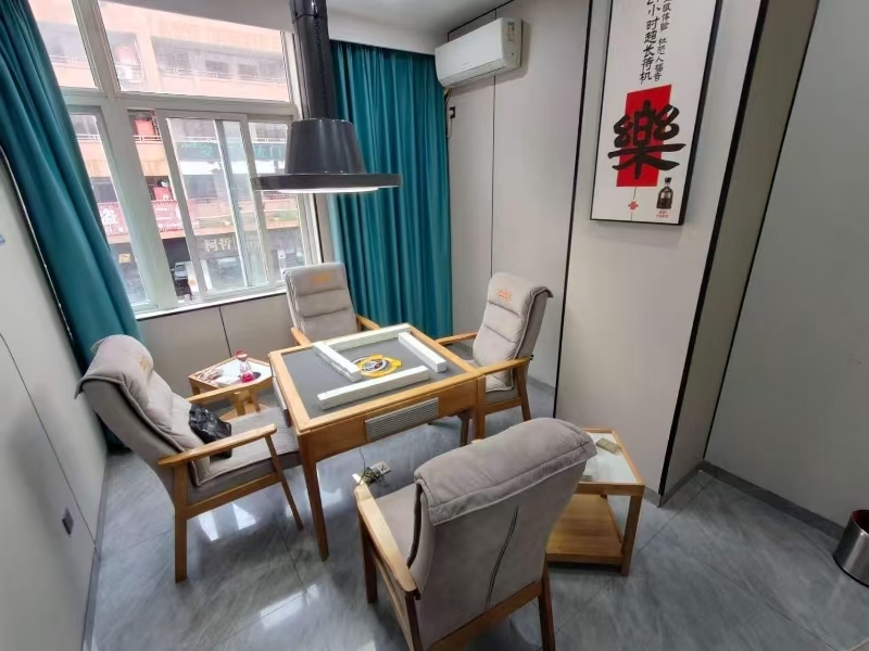 好运转（碰碰发）南湖区万好家居城大型成熟小区商超都在附近330㎡自助棋牌室转让、