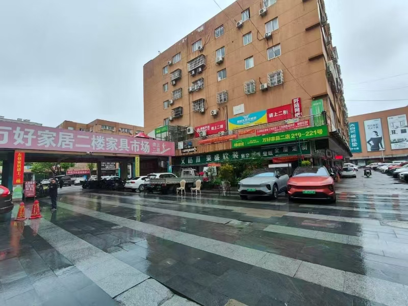 好运转（碰碰发）南湖区万好家居城大型成熟小区商超都在附近330㎡自助棋牌室转让、