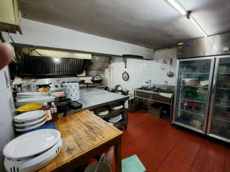 好运转（土老帽餐饮店转让）十年老店、现日营收1万+