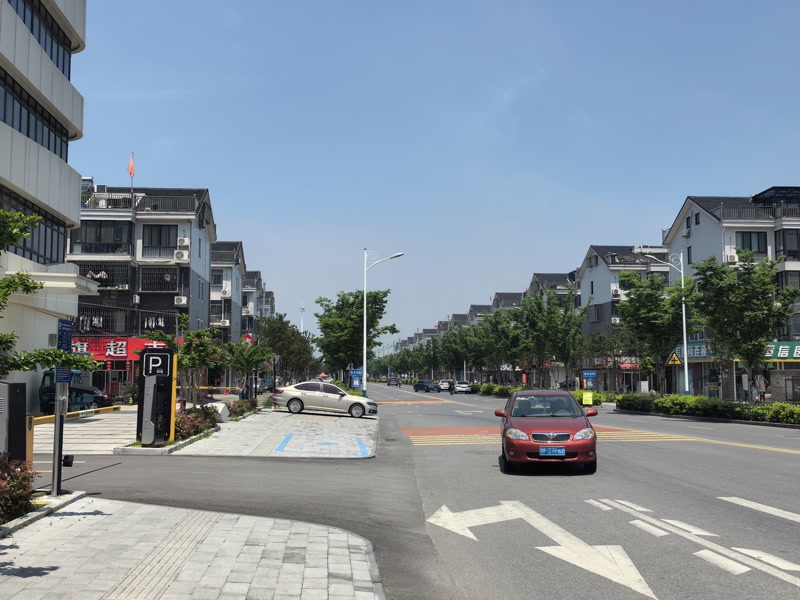 好运转（花间一壶）桐乡市秋韵小区精装酒馆带台球厅转让