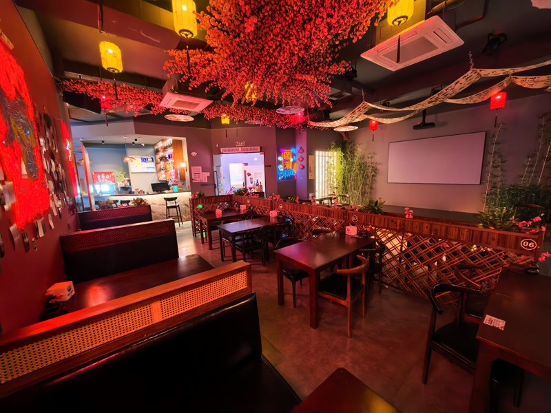 好运转（花间一壶）桐乡市秋韵小区精装酒馆带台球厅转让