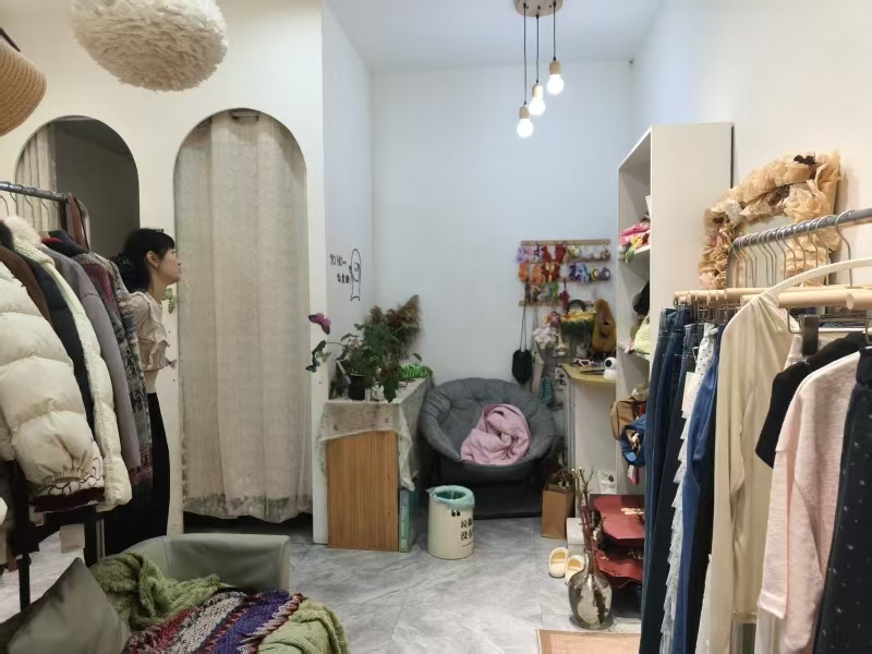 好运转（赴约女装店）南湖区新丰镇女装店空转