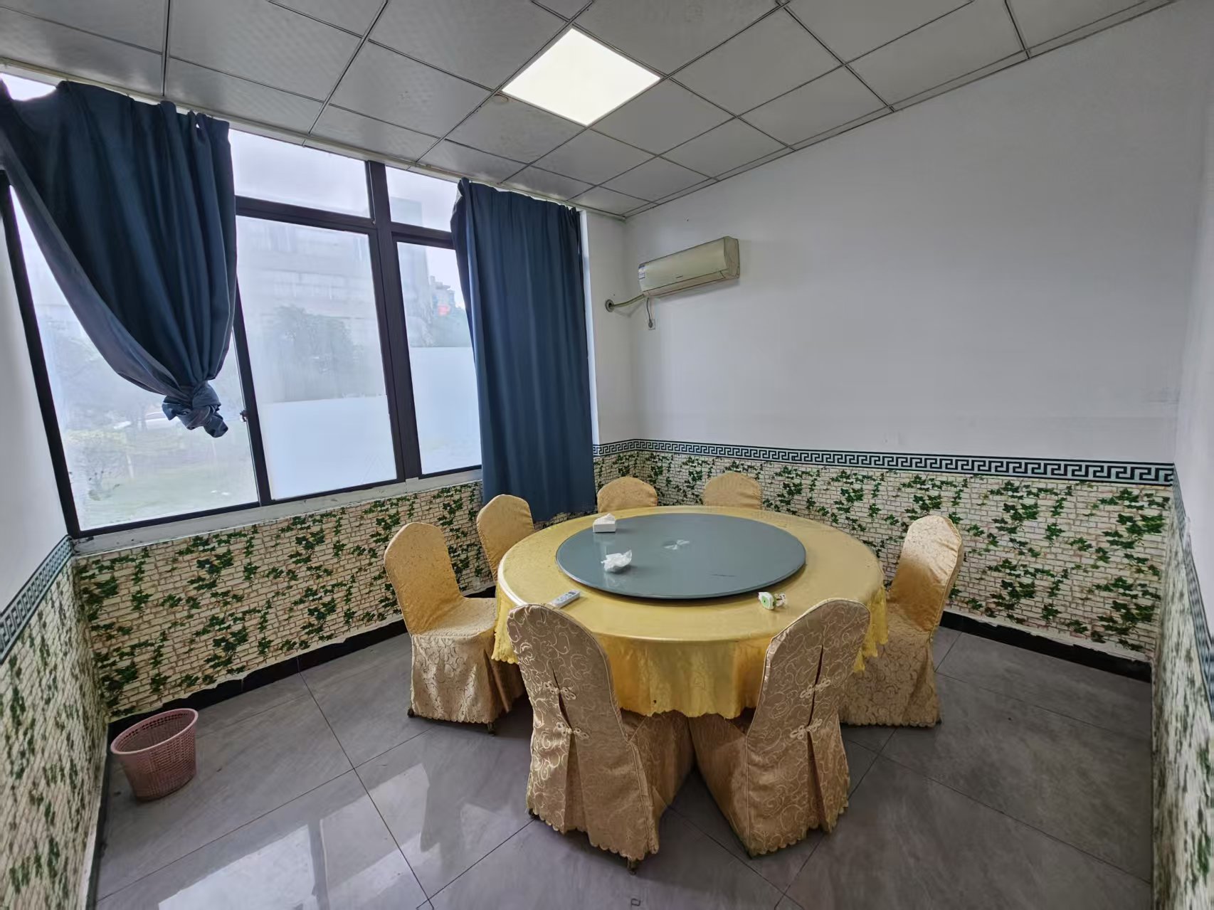 好运转（固始鹅块）数万人厂区宿舍楼下、餐饮专区纯一层200平餐饮店转让