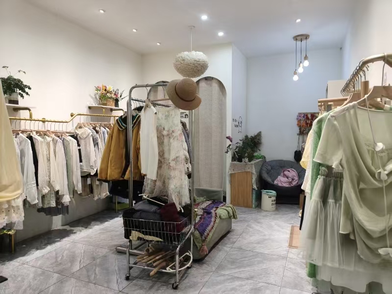 好运转（赴约女装店）南湖区新丰镇女装店空转