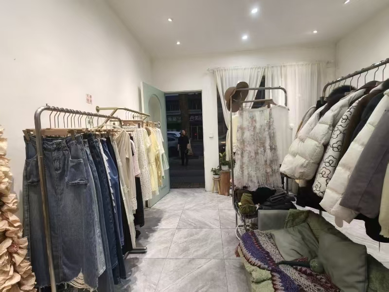 好运转（赴约女装店）南湖区新丰镇女装店空转