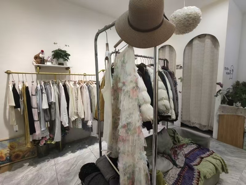 好运转（赴约女装店）南湖区新丰镇女装店空转