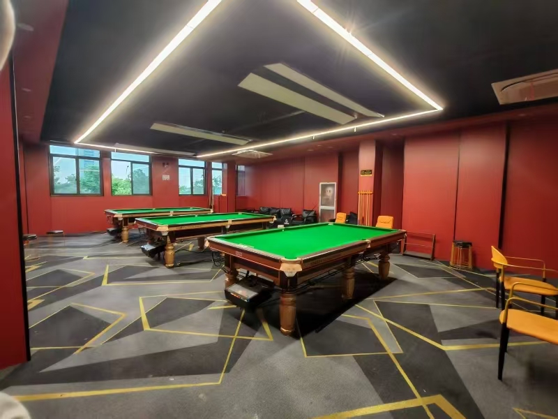 好运转（8月台球主题馆）成熟小区、写字楼台球馆转让