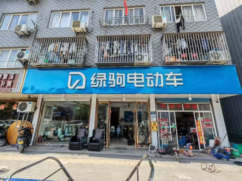 好运转（旺铺转让）桐乡三间大门面旺铺转让可以做餐饮