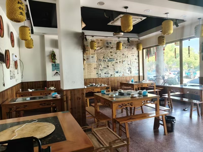好运转（皖员外地锅鸡）桐乡十字路口正拐角餐饮店转让