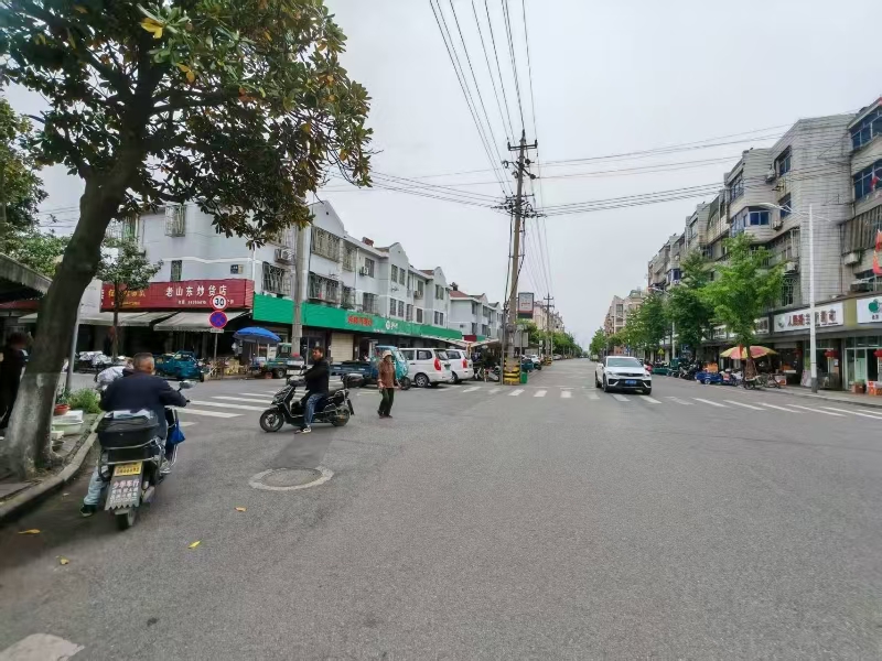 好运转（林园果业）嘉善人民路十字路口、三间门面11年水果店转让
