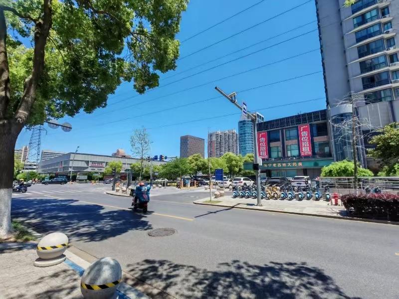好运转（市区旺铺出租）秀州区大润发对面、两间门面旺铺出租