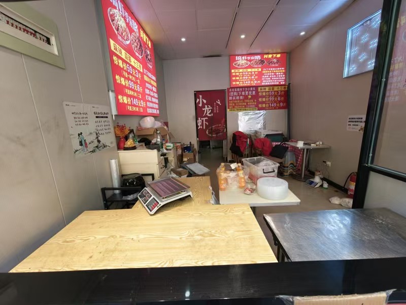 好运转(99龙虾馆)毛衫工业重镇餐饮专区纯一层40㎡龙虾馆转让