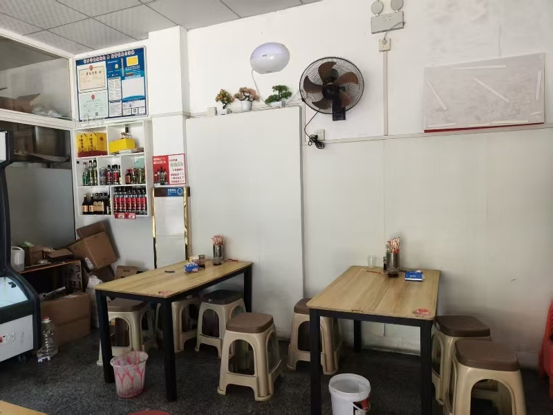 好运转（一碗麻辣烫）桐乡几千人小区麻辣烫店转让