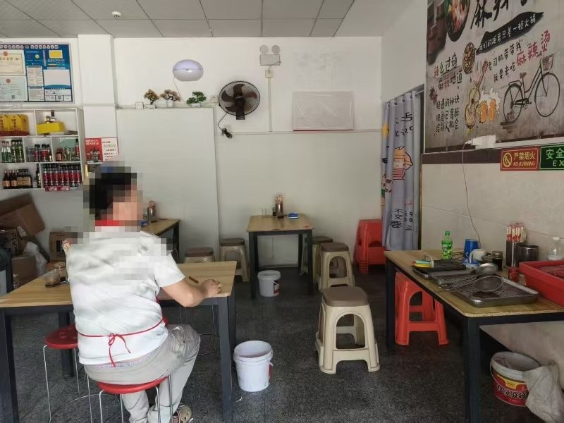 好运转（一碗麻辣烫）桐乡几千人小区麻辣烫店转让