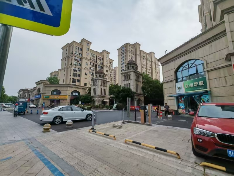 好运转(旺铺出租)南湖区昌盛南路、学校美食街旺铺出租