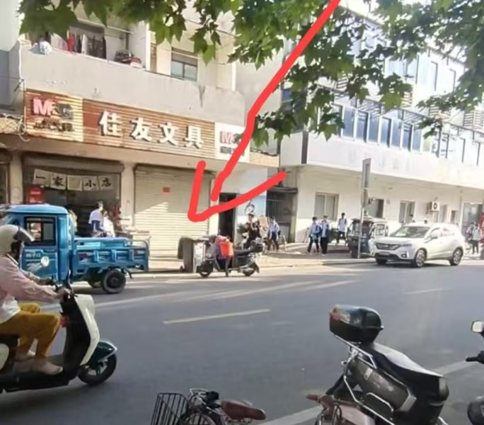 好运转（小吃店转让）1层1间16㎡小吃店转让、房租516元/月