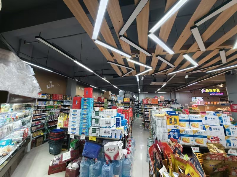 好运转（太古德精品超市）大拐角纯一层290㎡超市转让、门前就是夜市