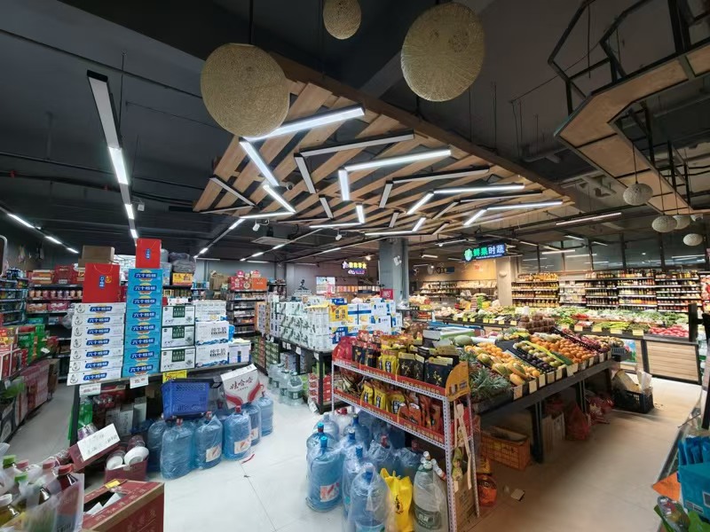 好运转（太古德精品超市）大拐角纯一层290㎡超市转让、门前就是夜市
