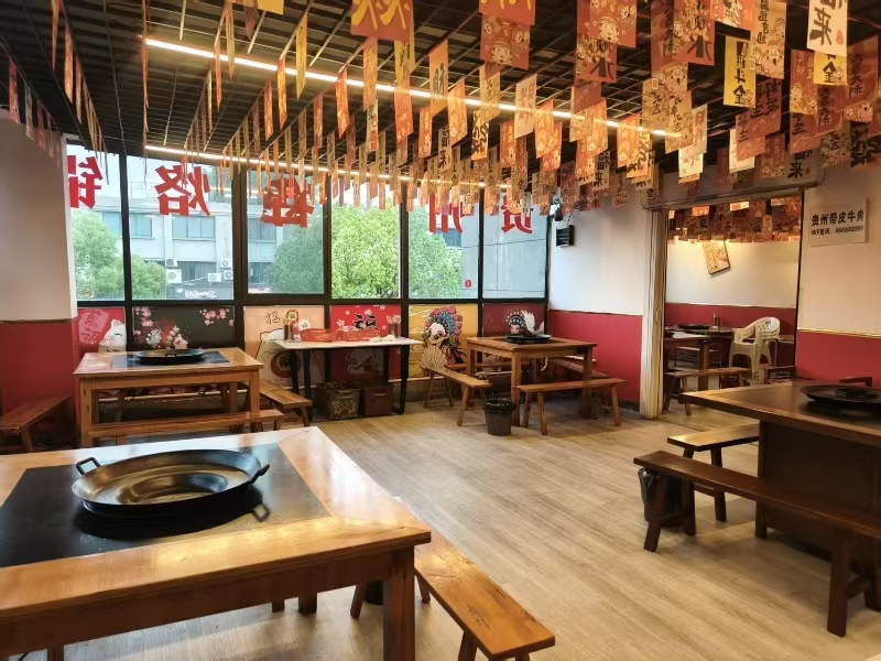 好运转（贵州烙锅）油车港小区大门口餐饮店转让