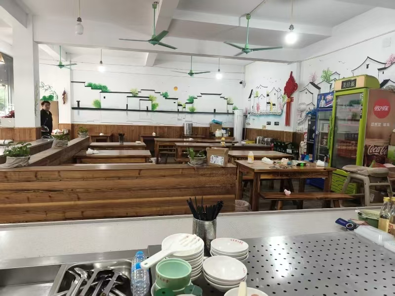 好运转（味美鲜大食堂）桐乡多个工业区快餐店转让门口可外摆