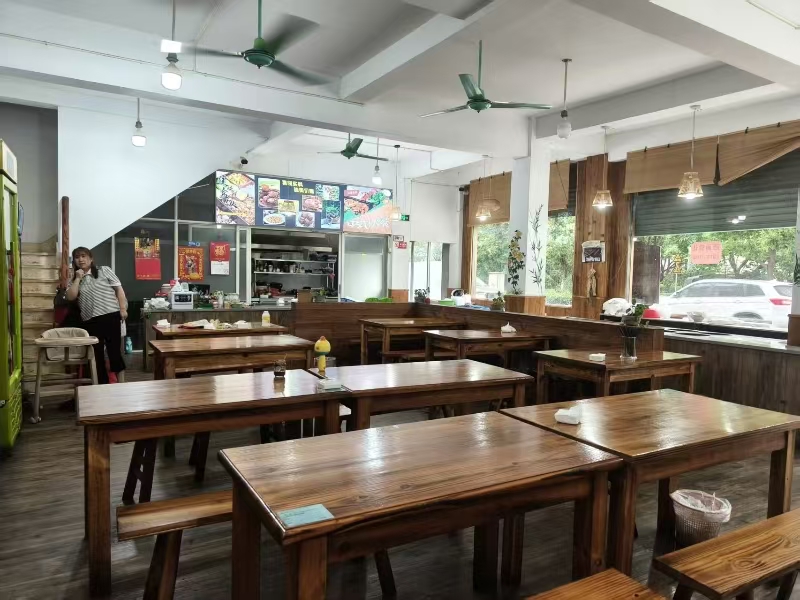好运转（味美鲜大食堂）桐乡多个工业区快餐店转让门口可外摆