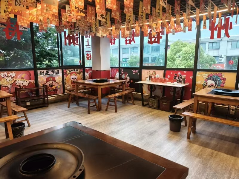 好运转（贵州烙锅）油车港小区大门口餐饮店转让