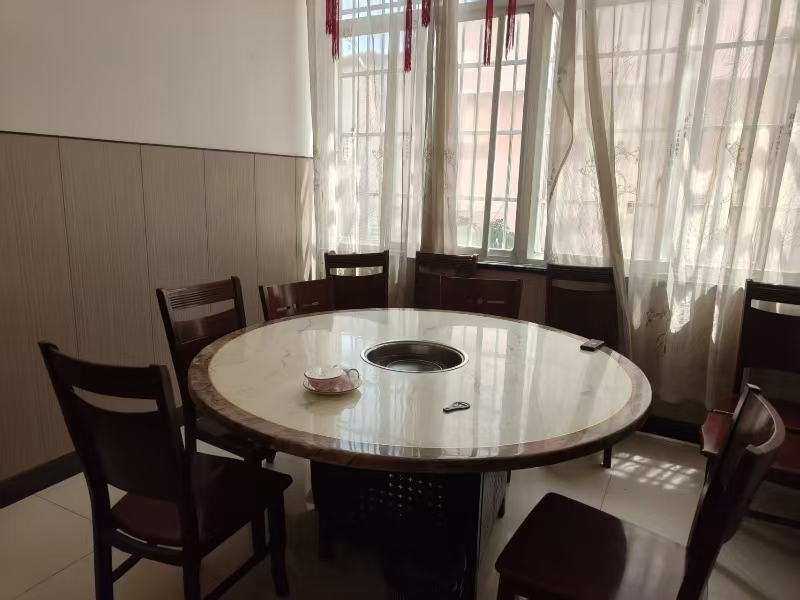 好运转（云南天麻猪肚鸡）平湖新埭商业街餐饮店转让