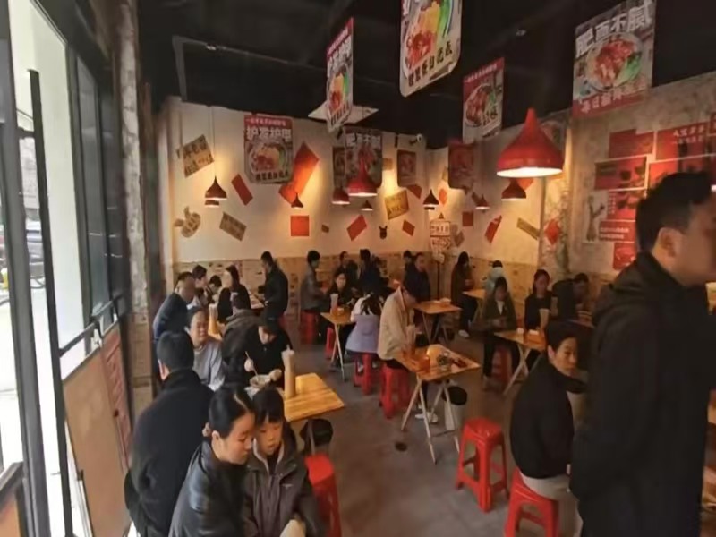 好运转(小吃店转让)纯一层2间门面60㎡小吃店1万转让