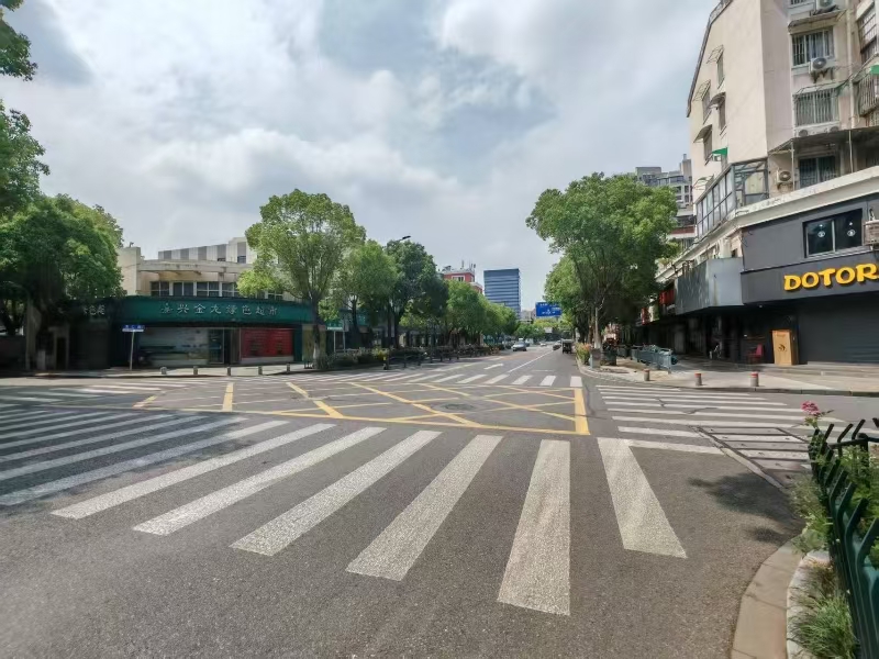 好运转(山城重庆小面)菜场对面、美食街面馆转让