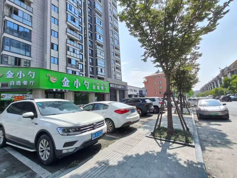 好运转(金小勺自选快餐)桐乡市崇福镇方洲印苑小区大门口快餐店转让