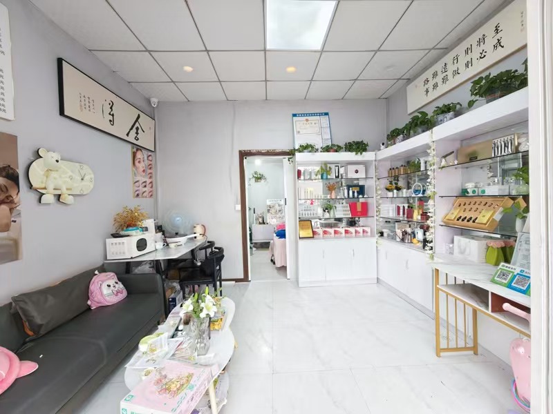好运转(赫菲泉皮肤管理)嘉善优家小区进出口25㎡美容店转让、可空转