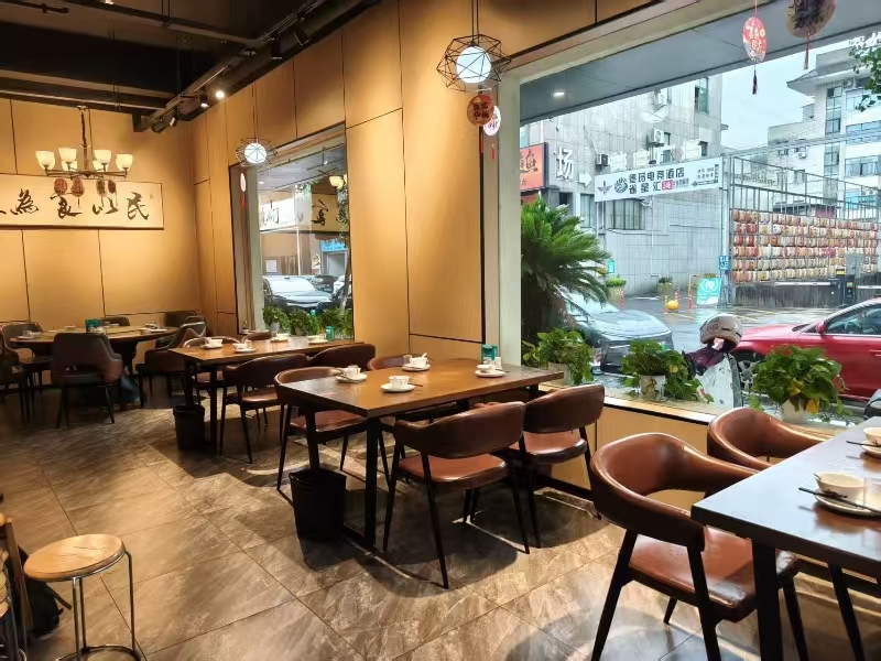好运转（灵灵饭店）杭州桐庐餐饮一条街转让