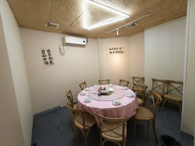 好运转（养生鸡煲.鲜鱼馆）在多个小区门口 纯一层180㎡餐饮店转让 &nbsp;