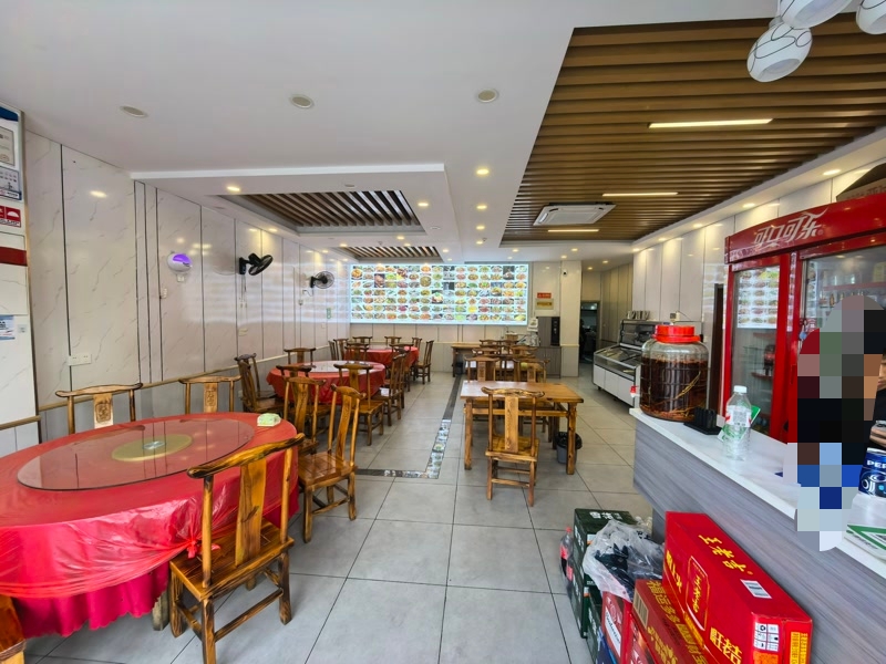好运转（川云饭店）洪合周围众多工厂纯一层160平餐饮店转让