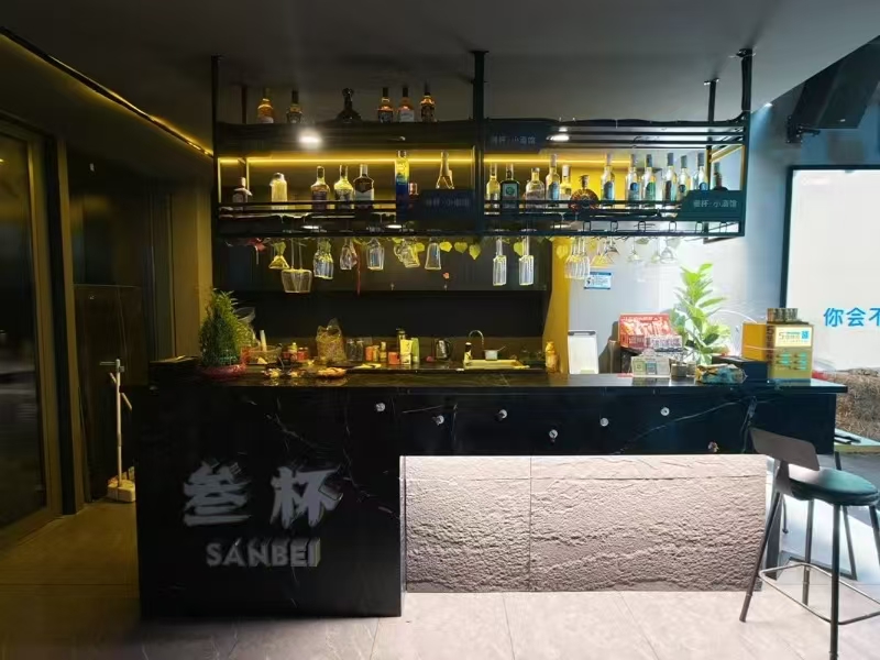 好运转(南浔叁杯小酒馆)商业中心宵夜聚集处纯一层精装修小酒馆转让