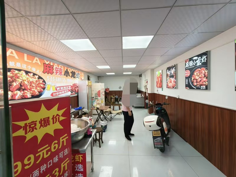 好运转（开心龙虾馆）许巷一层70㎡餐饮店转让、忙时能做1.5万+/天