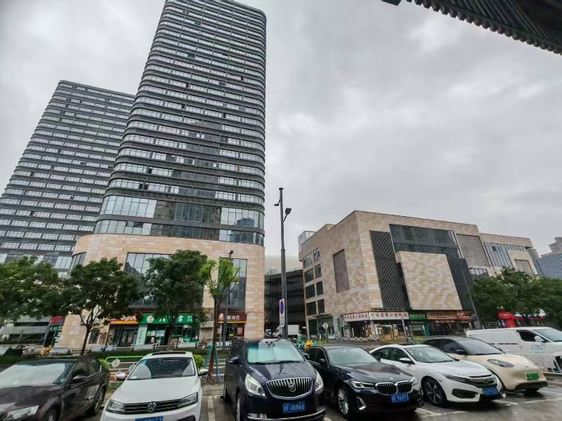 好运转(小牛罐手擀面)南湖区台升国际广场面馆转让、可外摆、烧烤