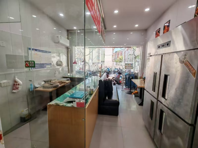 好运转(卤香居熟食店)嘉兴市区十字路口熟食店转让、不限行业可烧烤
