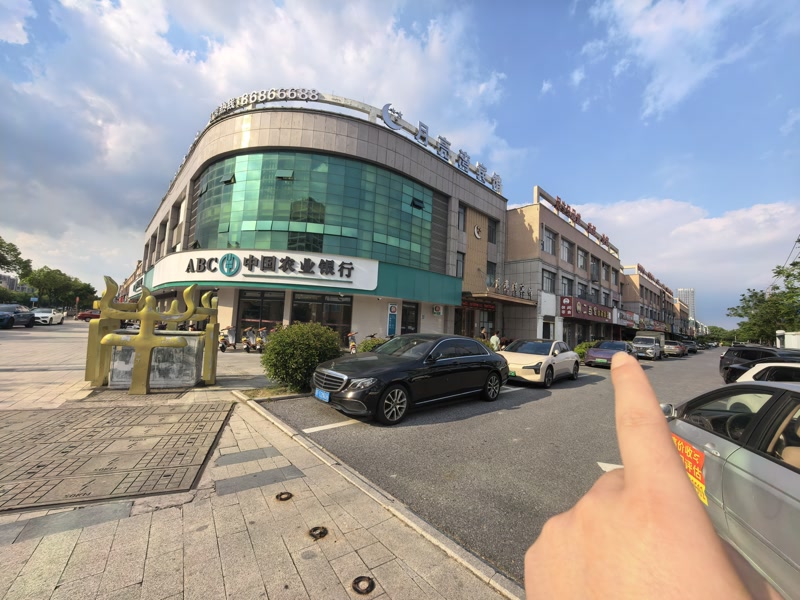 好运转(二当家休闲食品)海盐西塘桥上下400平零食店空转可做餐饮