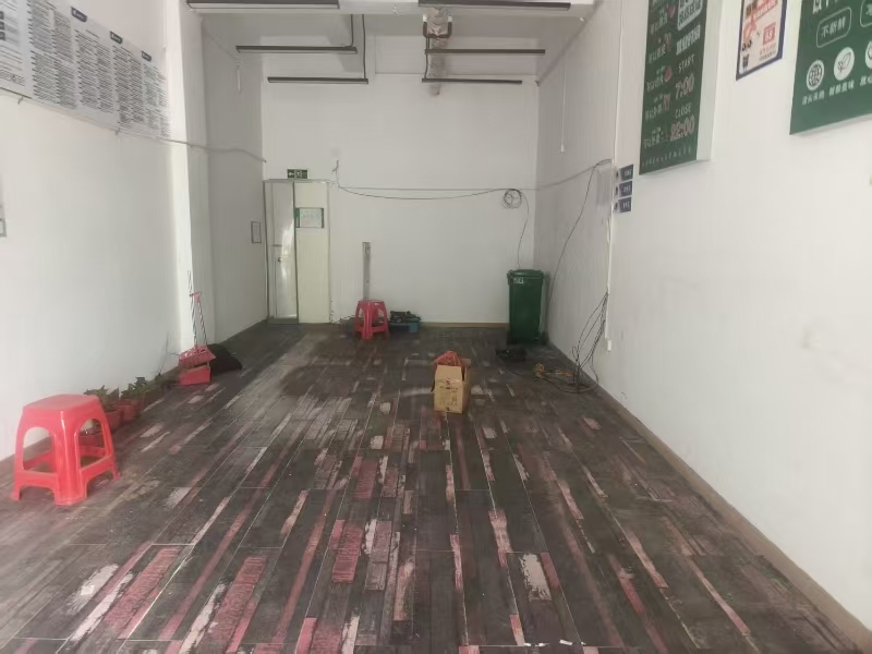 好运转（店面出租 ）南湖区小区门口第一家出租