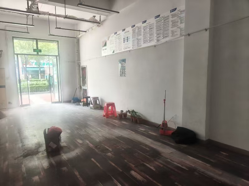 好运转（店面出租 ）南湖区小区门口第一家出租