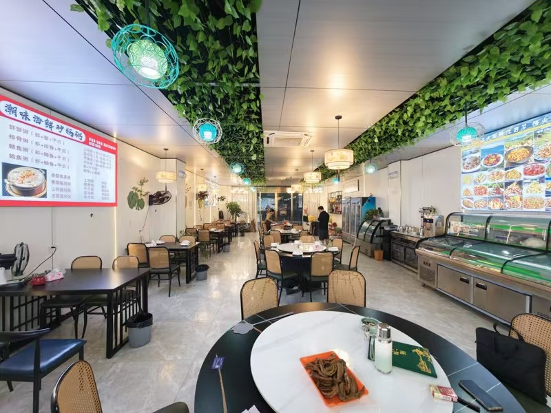 好运转(海鲜砂锅粥)280㎡重型餐饮店转让、4个包厢带卡拉OK