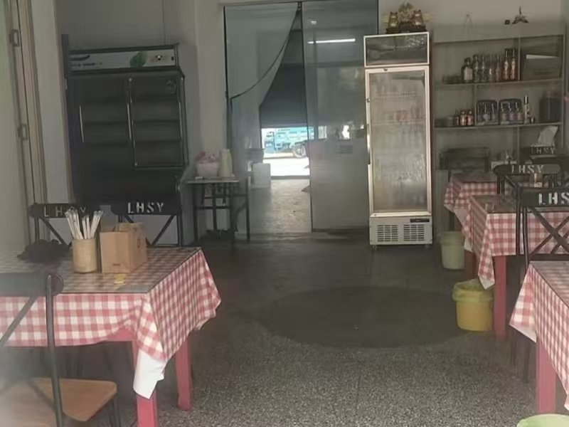 好运转(四川宜宾烤鱼)城中村 纯一层80㎡、烤鱼店转让