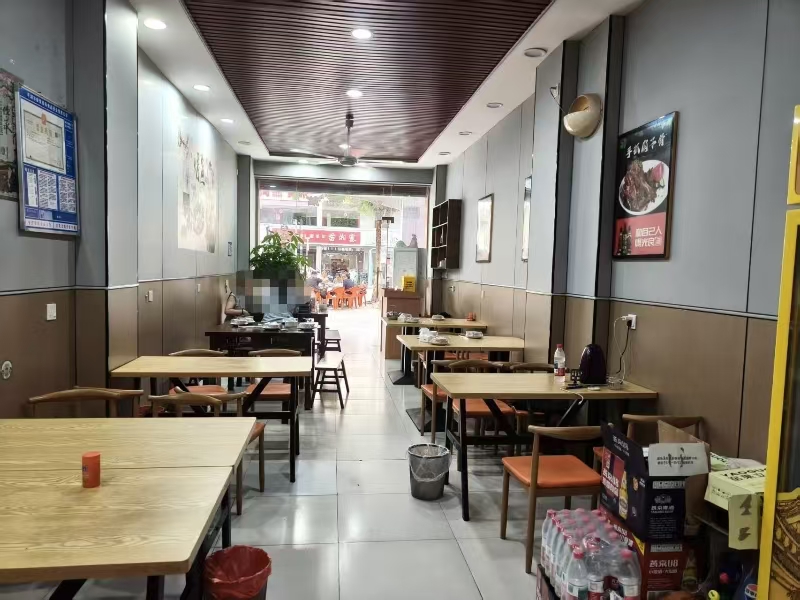 好运转(万州烤鱼)平湖新埭小区门口餐饮店转让