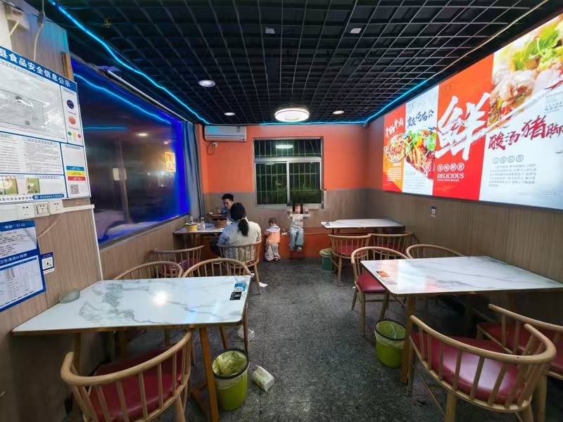 好运转(百城思味烧烤)嘉善优家城中村一层120㎡烧烤店转让