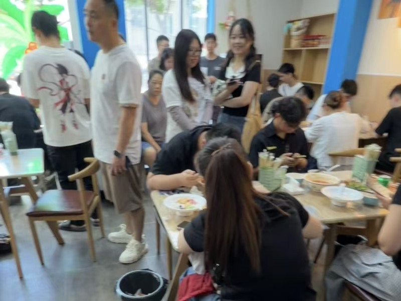 好运转(鸥椰.海南小吃)正常营收中小吃店转让、一天做6000