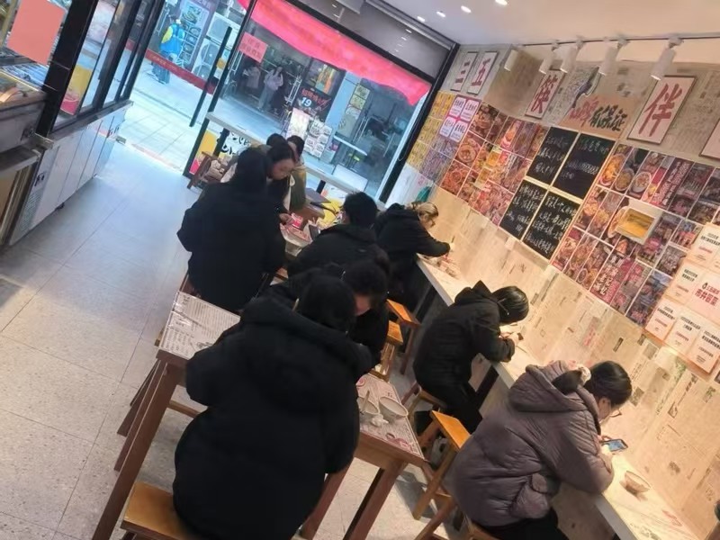 好运转(市井冒菜)海宁银泰城餐饮专区63㎡冒菜店转让