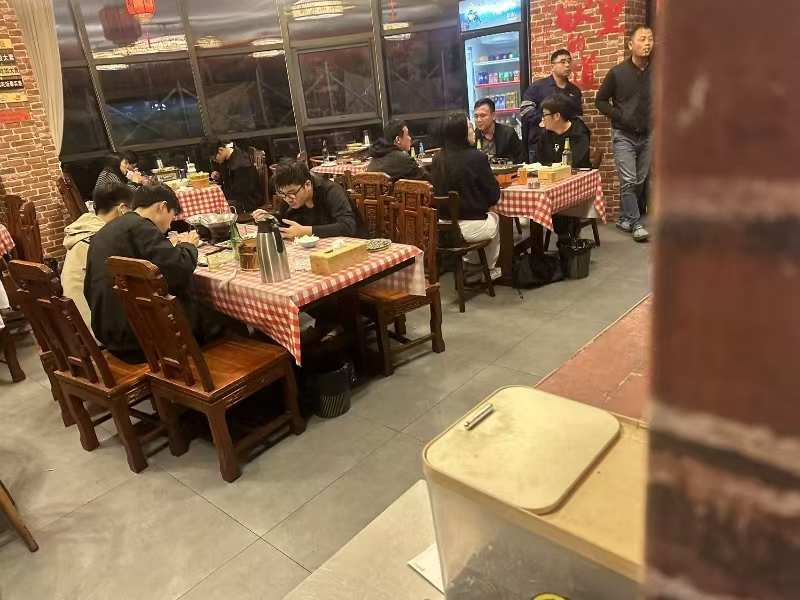 好运转（湘夜食府）海宁长安豪华位置餐饮店转让