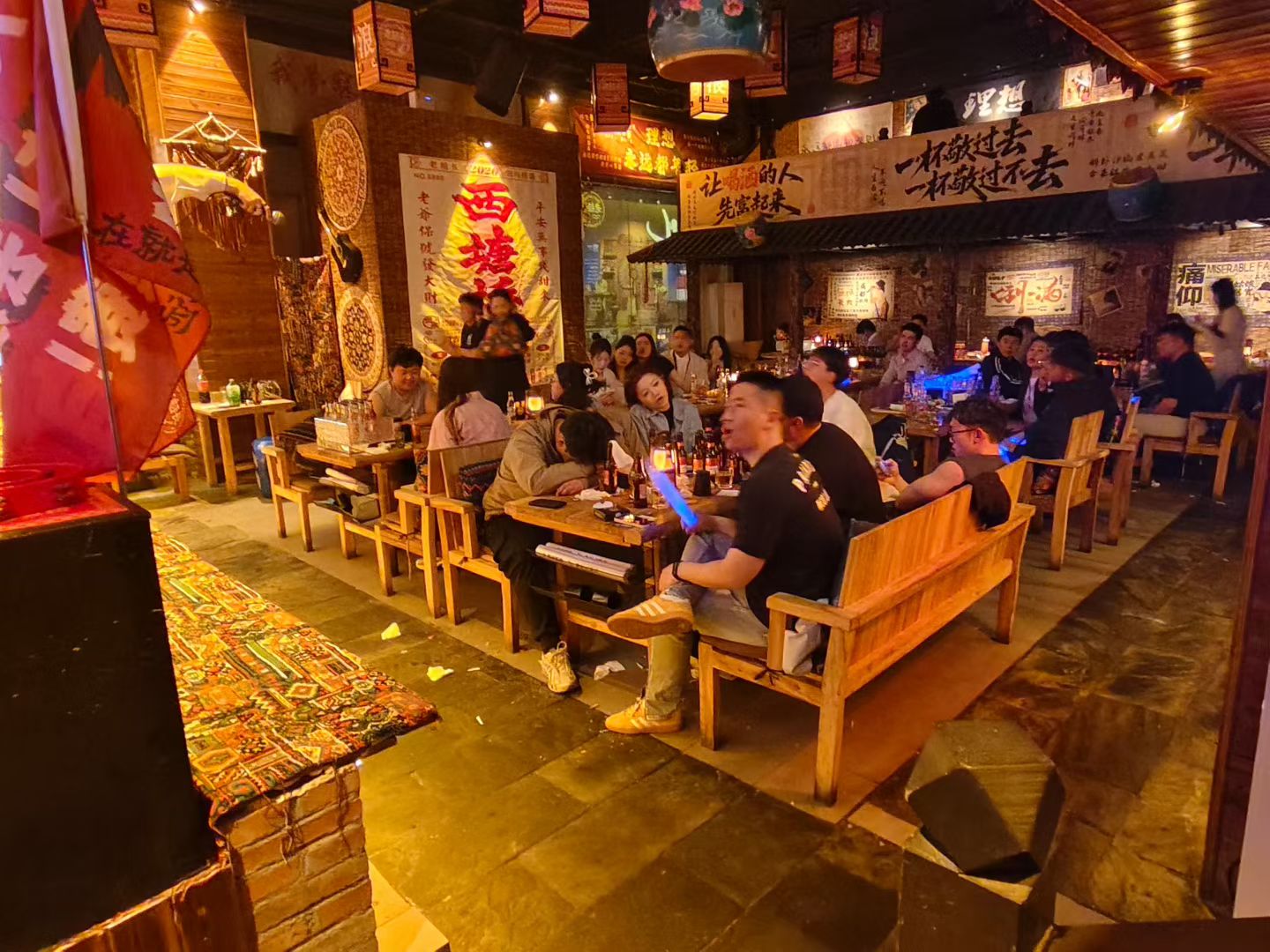 好运转(浪与民谣音乐餐吧)海盐西塘桥300平精装民谣酒馆转让
